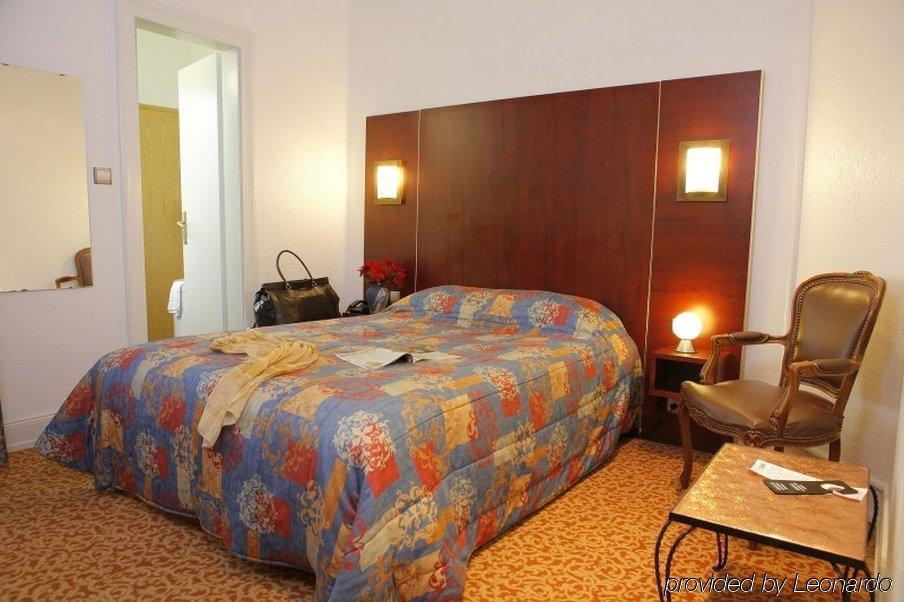 Hotel Le Bristol Strasbourg Gare Room photo