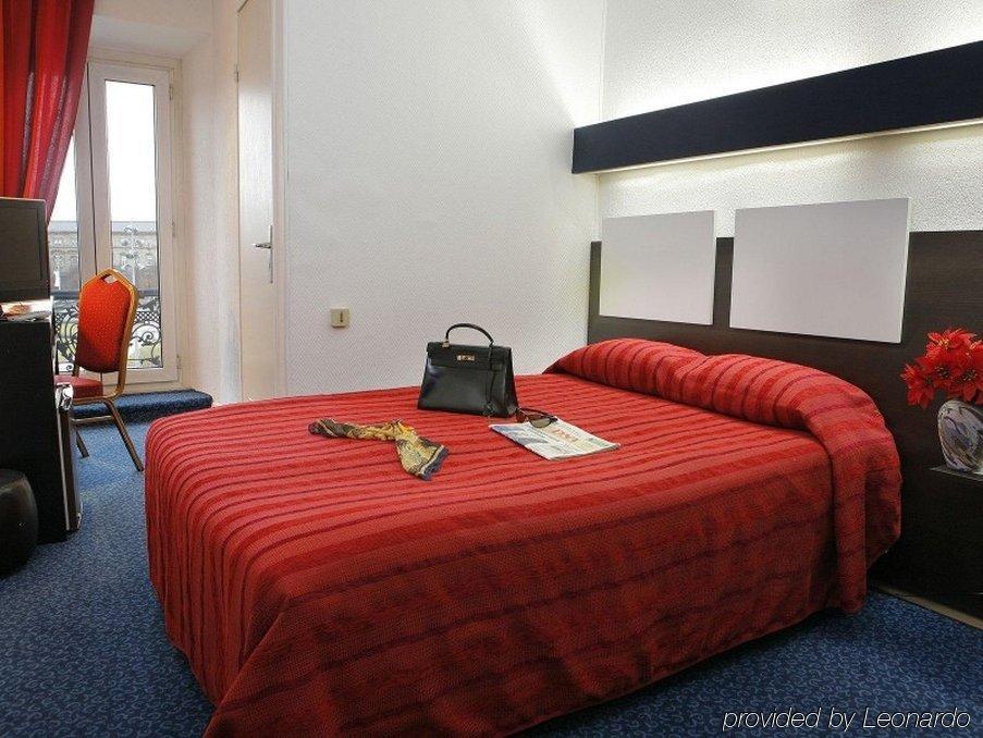 Hotel Le Bristol Strasbourg Gare Room photo